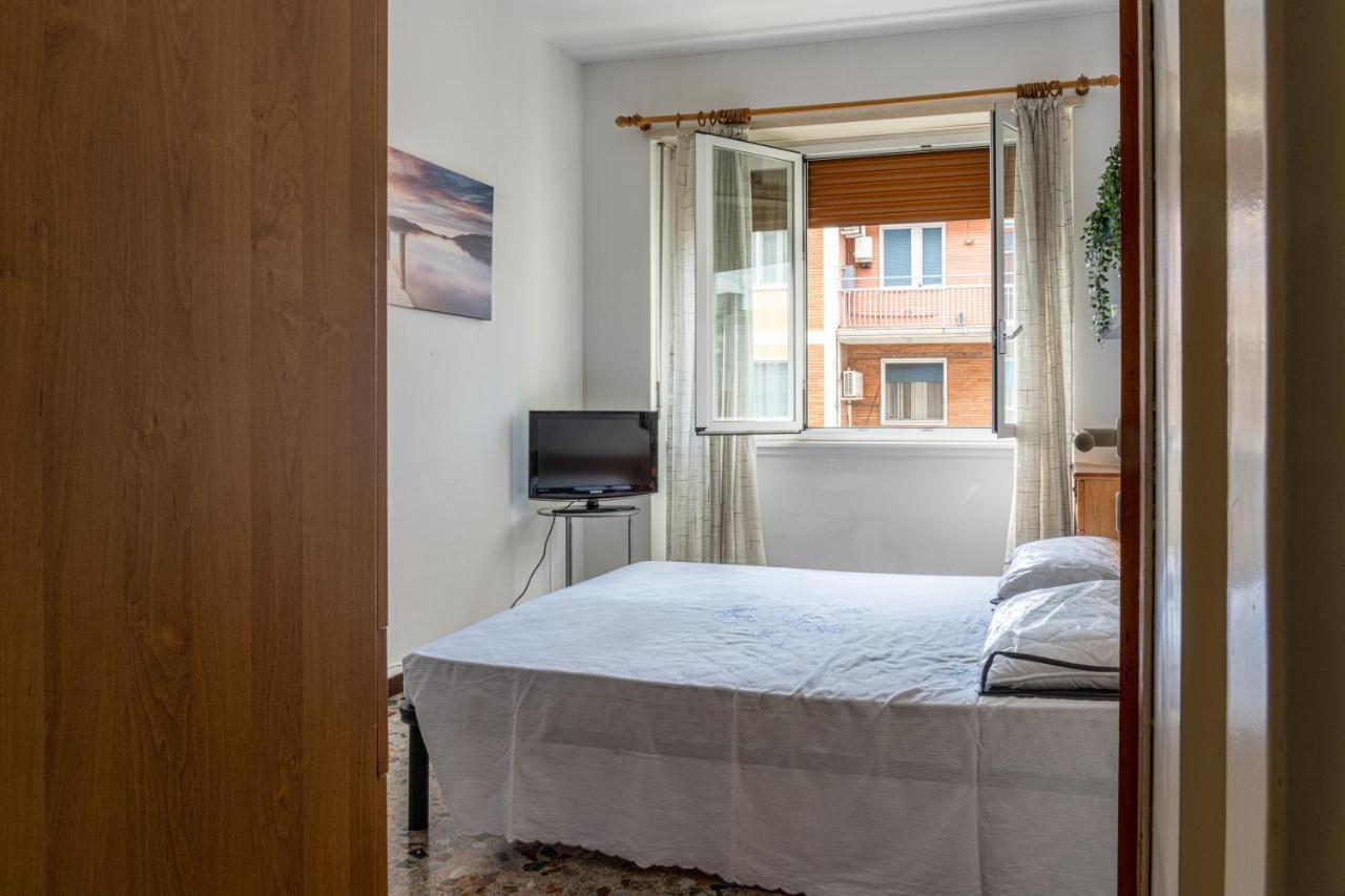 San Donato -M3,Linate Airport,Duomo,Policlinico,Wi-Fi Apartment San Donato Milanese Luaran gambar